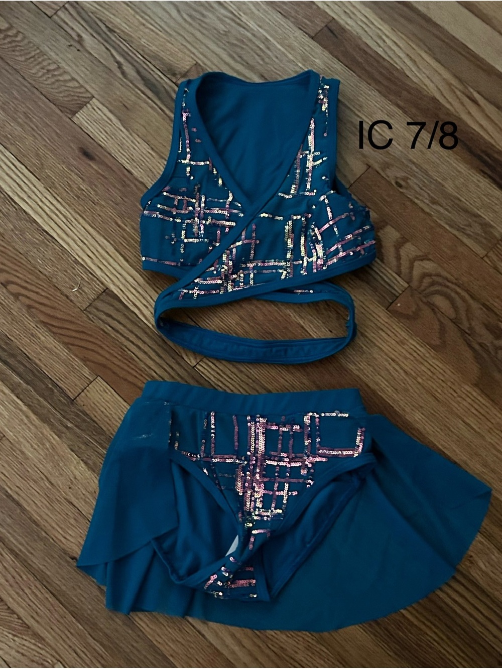 Weissman New Teal Sequin Girls Two-Piece Dance Costume. New-never worn. Sz 7/8